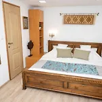Apartment Katalin *