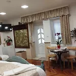 Katalin Apartment Hajdunanas